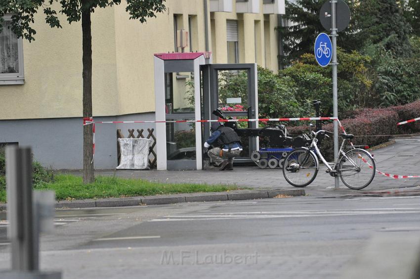 Kofferbombe entschaerft Koeln Graeffstr Subbelratherstr P089.JPG